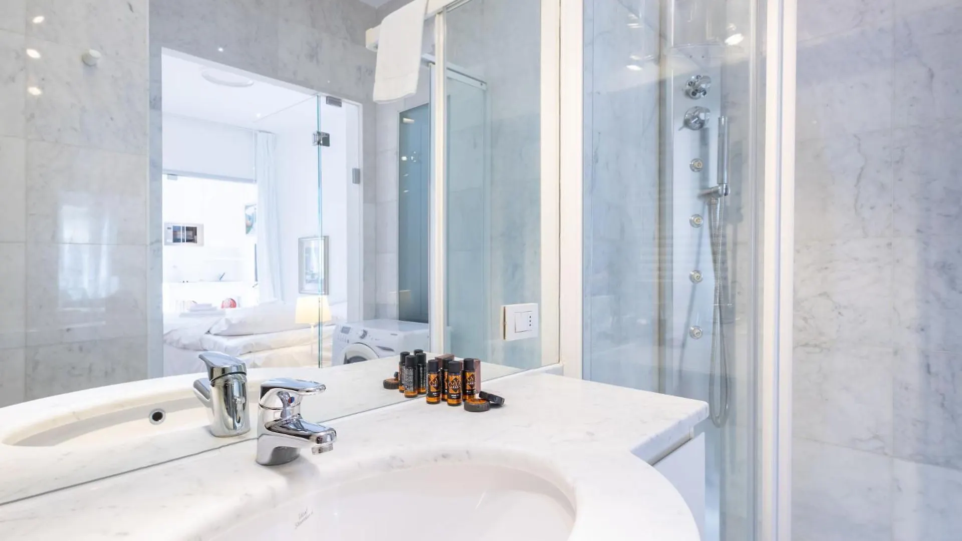 Studio Sant' Andrea Fashion Suite By Interhome ミラノ 0*,  イタリア